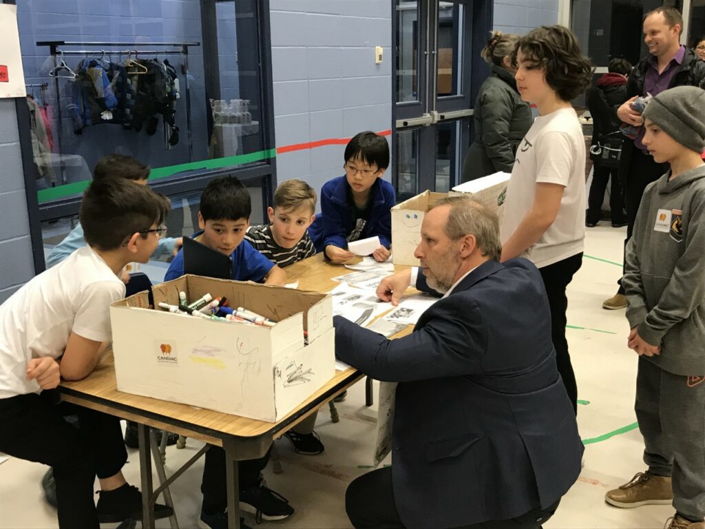 300 personnes s’intéressent aux façons de «prendre soin de la planète»