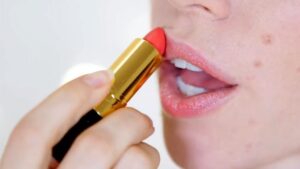 Des cosmétiques révolutionnaires pour une apparence… cauchemardesque!