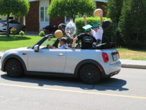 Candiac organise à nouveau un défilé pour ses finissants