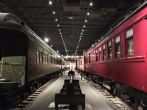 Visiter Exporail, le Musée ferroviaire canadien de la maison