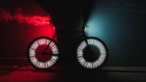 Des réflecteurs à rayons de vélo pour être super visible