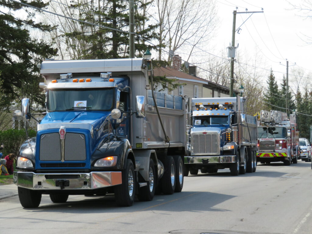 VIDÉOS – Parade : «Ça fait du bien! Ça remonte le Canadien!»