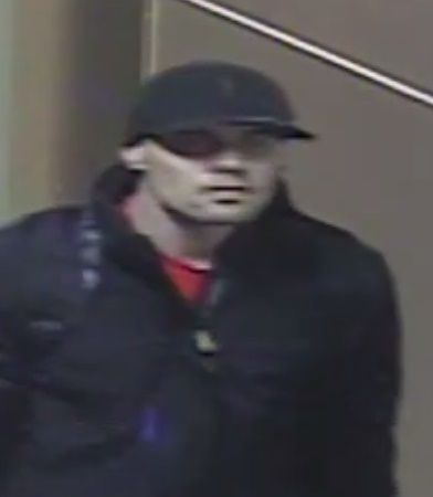 Il frappe un employé de la SAQ et se sauve avec une bouteille d&rsquo;alcool