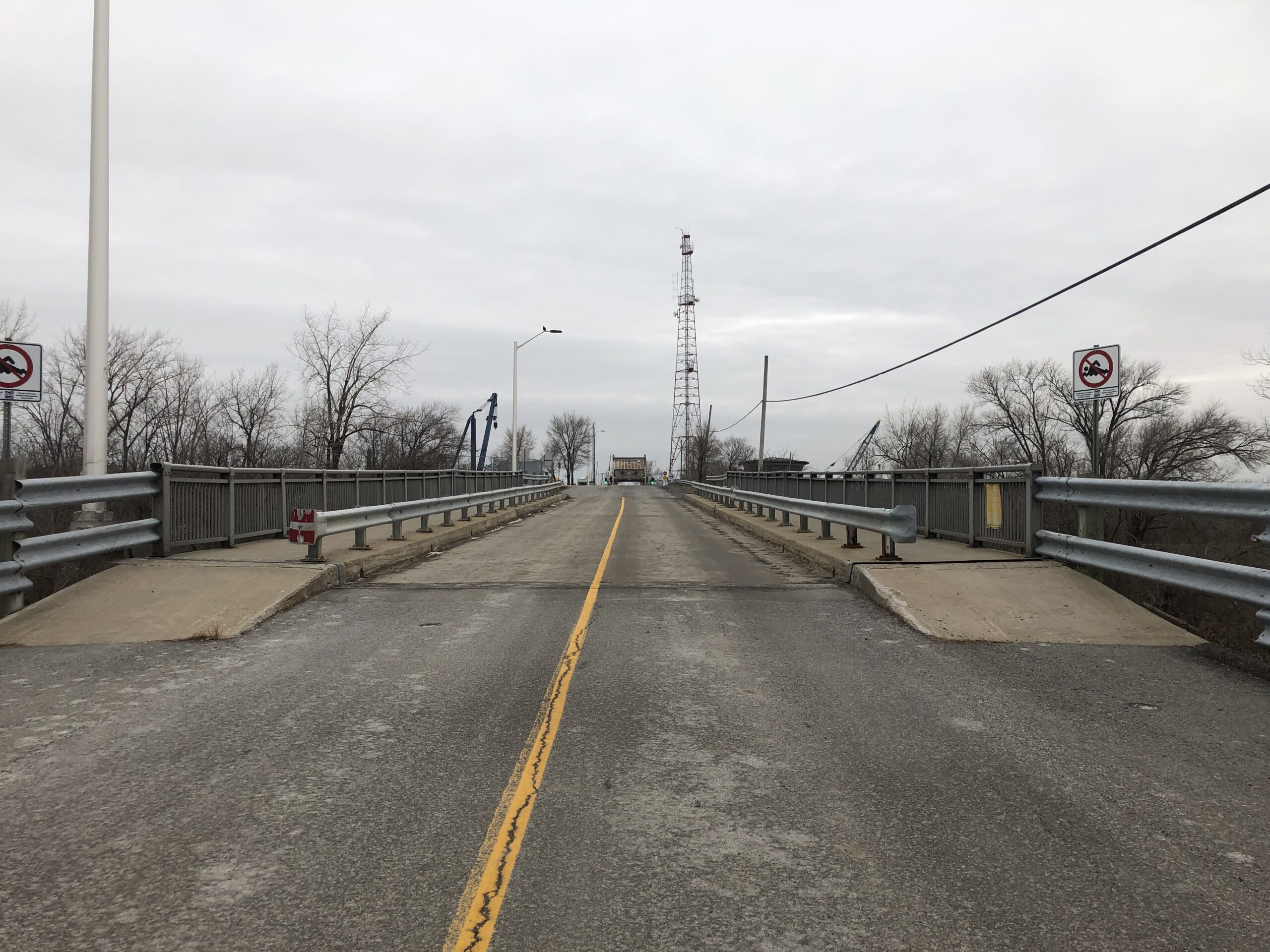 La Voie maritime remplace le pont d&rsquo;accès à l&rsquo;Écluse : détour pour aller au RécréoParc