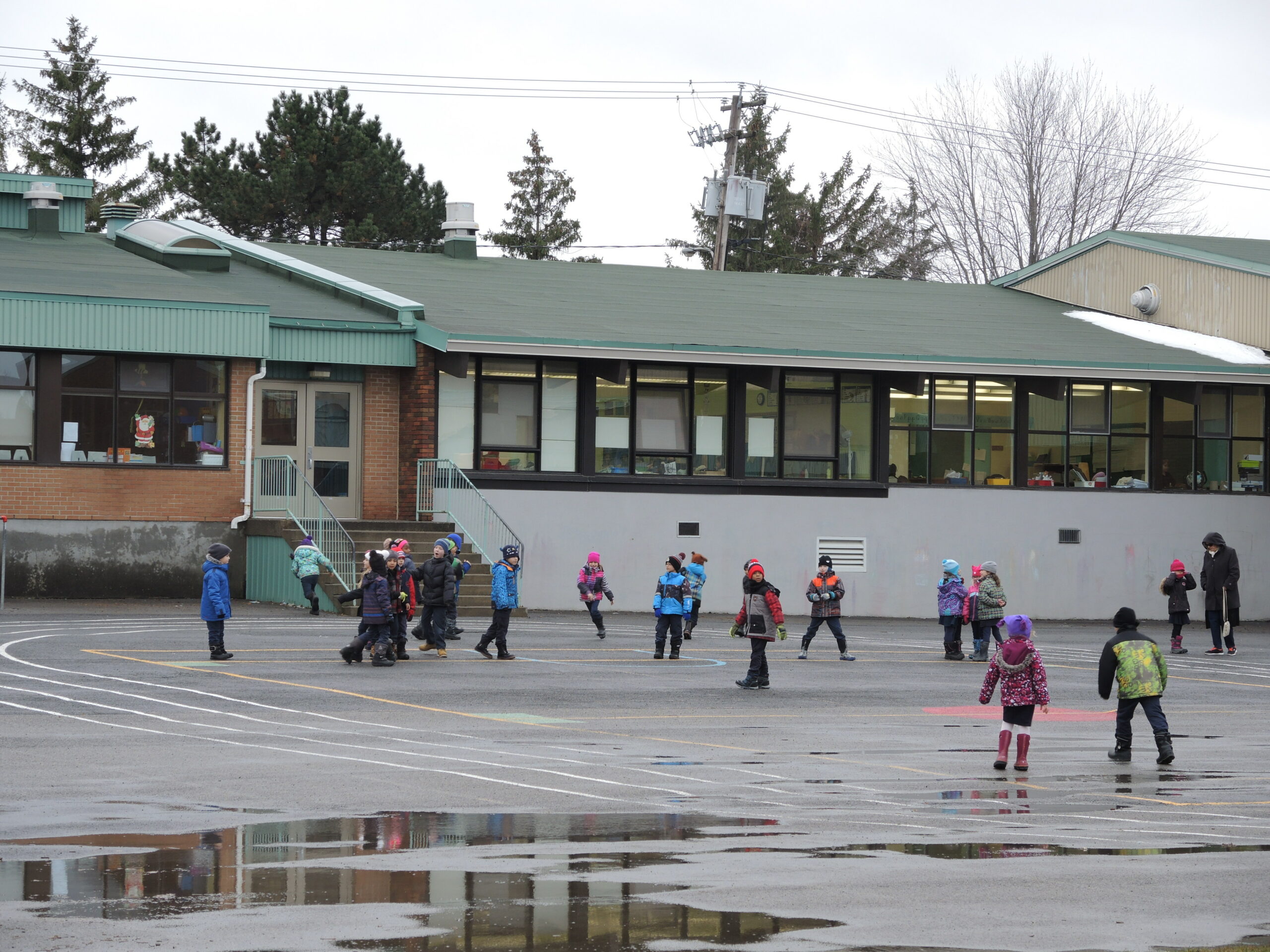 Sursis d’un an pour les élèves de la Commission scolaire Riverside