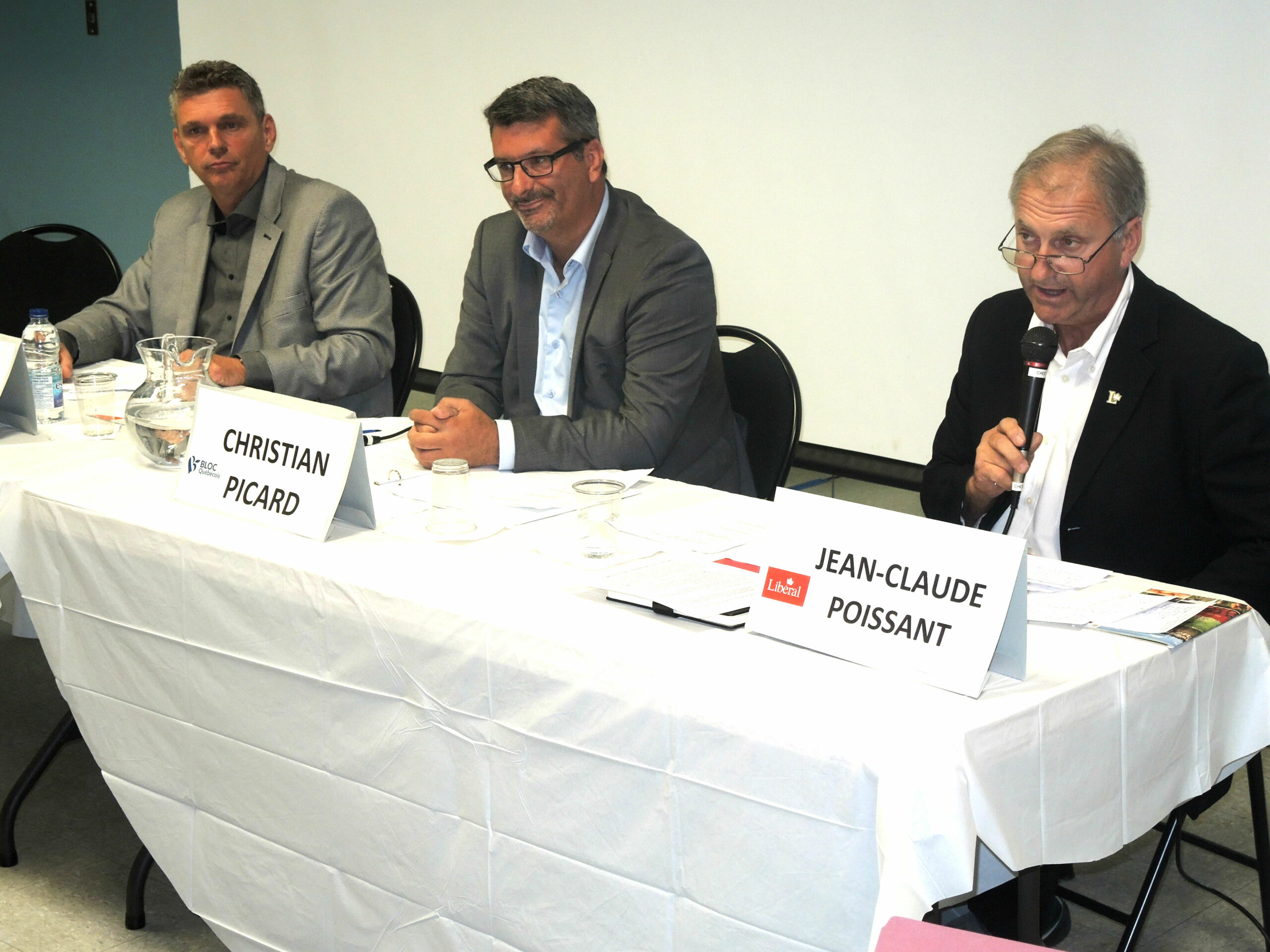 Les candidats évitent de répondre aux enjeux locaux