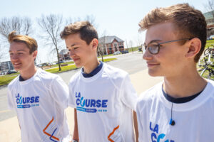 28 élèves de l&rsquo;école Fernand-Seguin à Candiac courront jusqu’à Québec