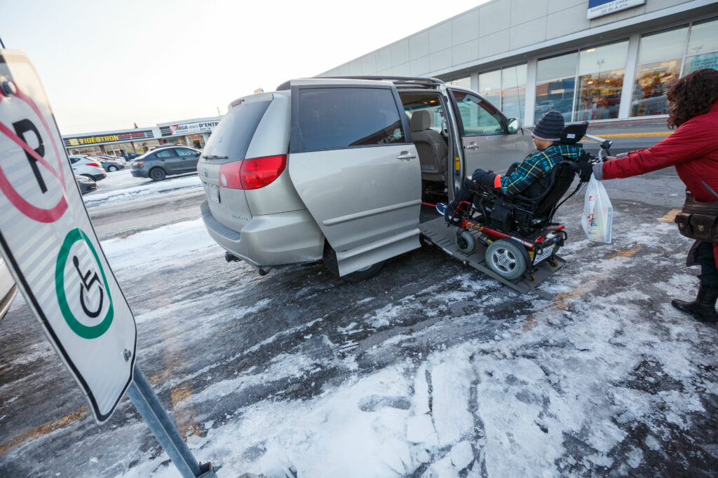 Stationnement pour handicapés : une mère de Saint-Constant déplore le manque de civisme