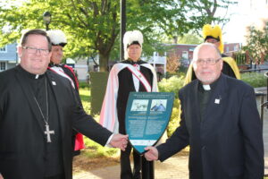 Une plaque pour souligner la visite de Mgr François de Laval à La Prairie