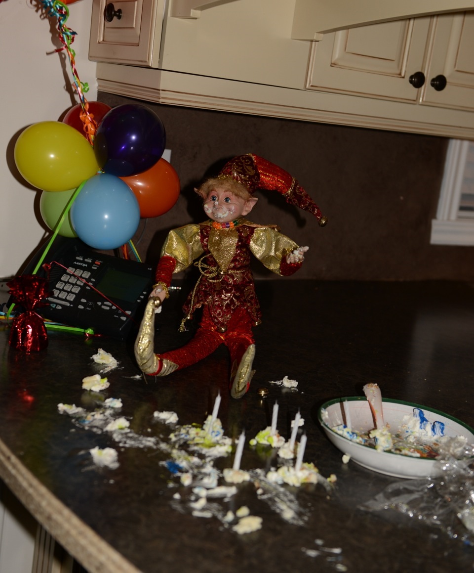 10 mauvais coups des lutins de Noël