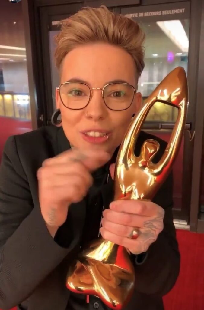 Roxane Bruneau triomphe pour la chanson de l’année