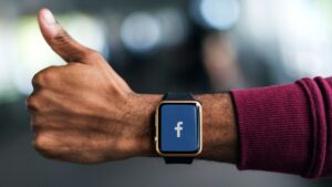 Facebook travaillerait activement sur la conception de sa première montre intelligente