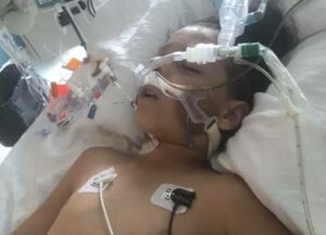 «Continuez de nous envoyer vos bonnes énergies !!!!» – La maman du garçon gravement blessé à Mercier