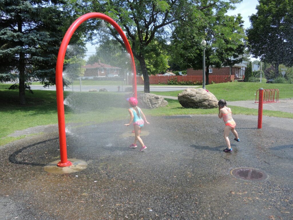 Canicule : des Villes ouvrent temporairement leurs jeux d’eau