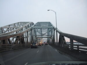 Une voie fermée sur le pont Mercier