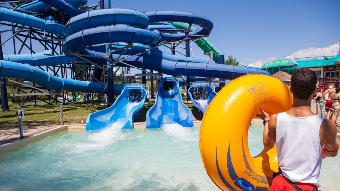 Passez une journée au Super Aqua Club à seulement 30 minutes de Montréal!