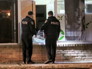 Tentative d&rsquo;introduction dans une pharmacie