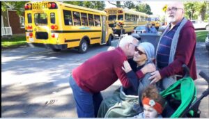 Touchants adieux de ses collègues chauffeurs d&rsquo;autobus