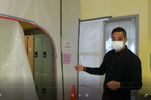 VIDÉOS – Visite de la zone chaude au CHSLD Champlain-Jean-Louis-Lapierre à Saint-Constant