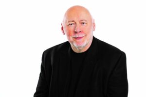 Jean-Pierre Charland, plus de 50 romans et il n’est pas près d’arrêter