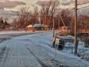 VIDÉO – La route transformée en patinoire à Saint-Constant