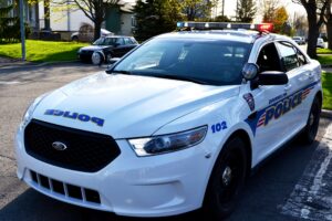 Une série de suspects de vol recherchés par la police