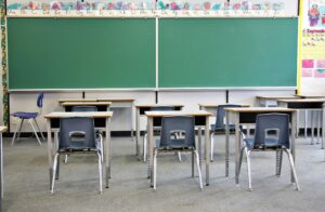 Le Centre de services scolaire cherche à compléter son C.A.
