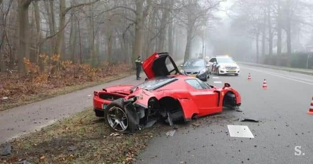 Une balade de routine se transforme en cauchemar pour cette Ferrari Enzo