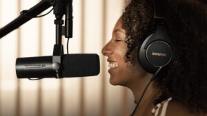 Obtenez un son impeccable pour vos balados et enregistrements grâce au micro Shure SM7dB