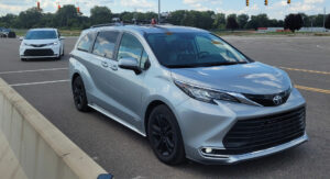 Toyota met à l’essai une technologie de remorquage sans attelage