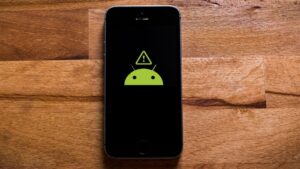 Méfiez-vous de ces téléphones Android déguisés en iPhone vendus sur Marketplace