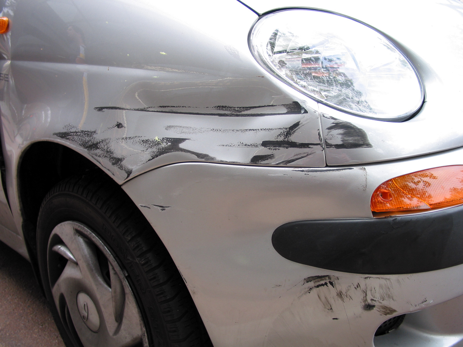 Auto accrochée dans un stationnement : êtes-vous couvert ?