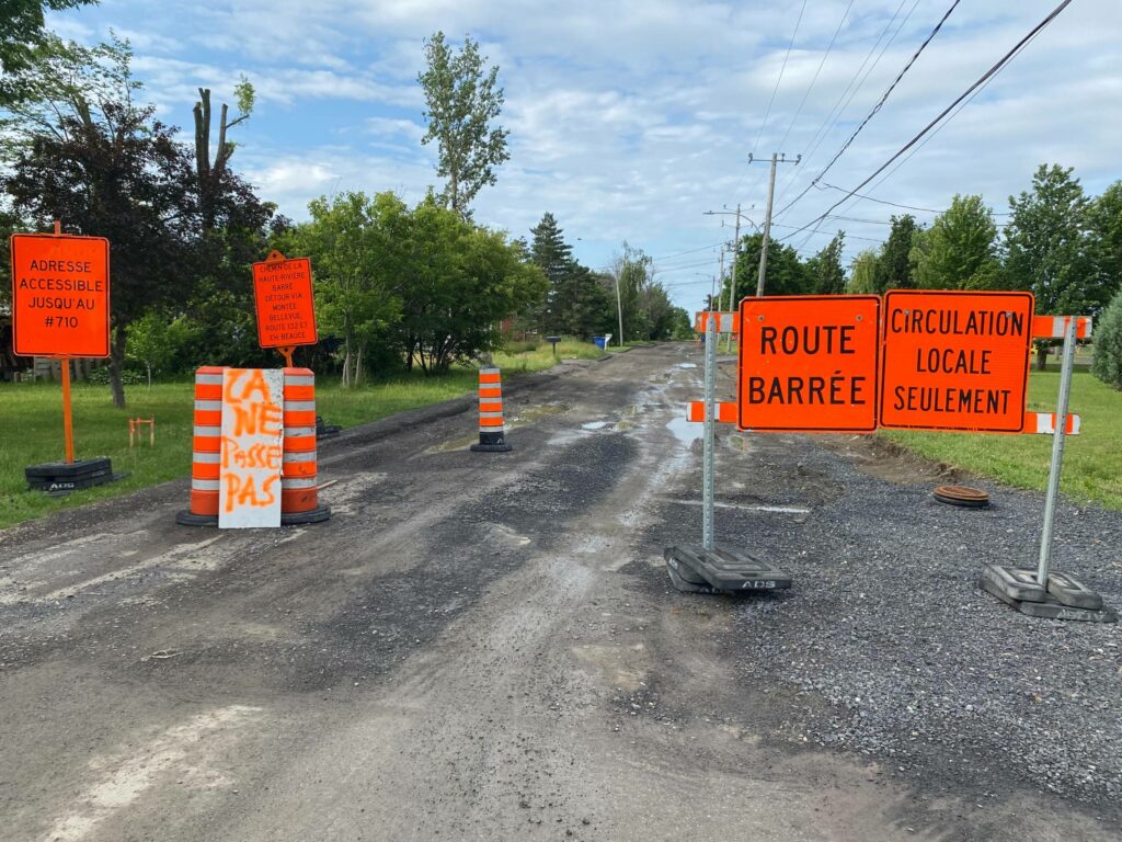 VIDÉO- Glaise bleue : le chantier du chemin de la Haute-Rivière suspendu