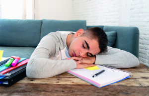 Devoirs et leçons : 5 choses qui peuvent nuire à ta concentration