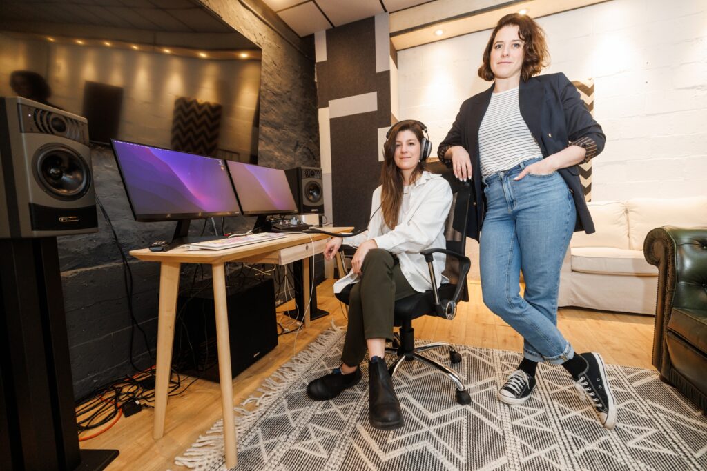 Des livres à écouter grâce à une Laprairienne et sa partenaire d’affaires