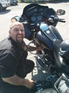 Accident de moto mortel : la famille de la victime réclame des changements