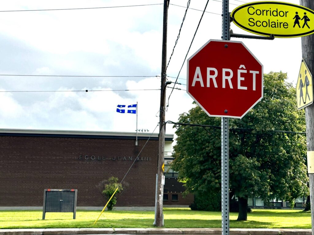Zones scolaires à La Prairie : nouvelles mesures pour plus de sécurité