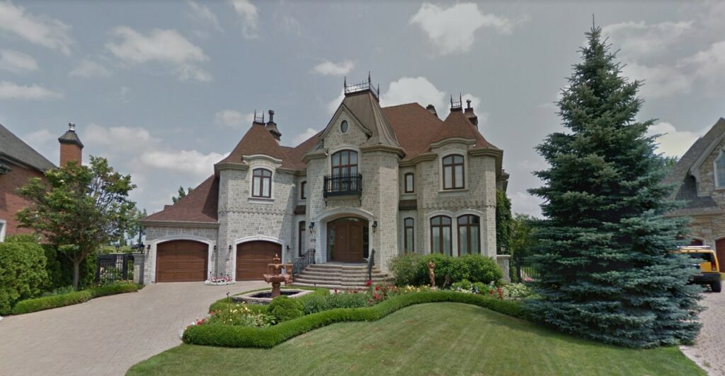 Près de 5 millions $ pour acheter cette maison de Longueuil