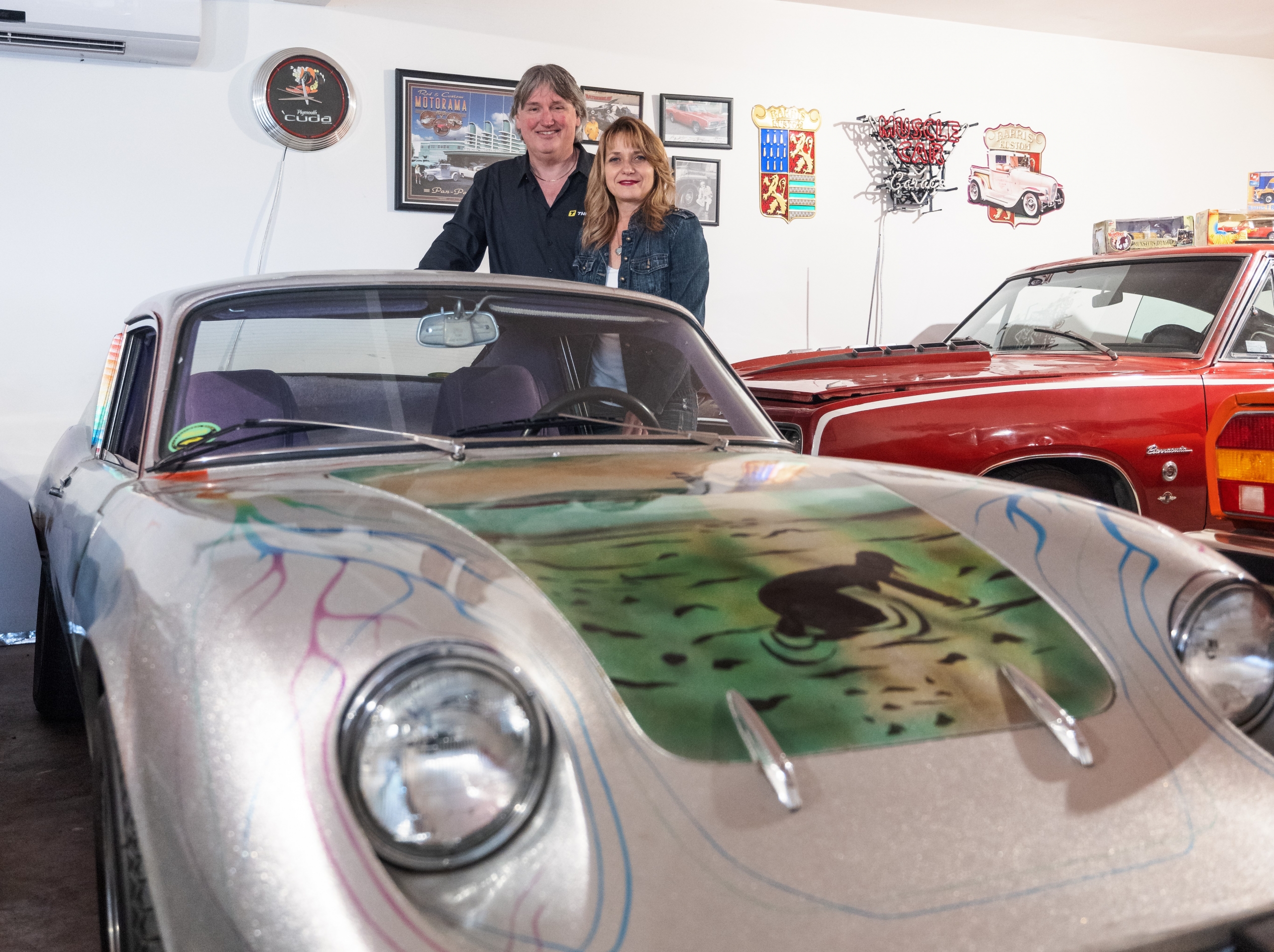 VIDÉO – Michel Dandurand, maniaque des voitures de collection