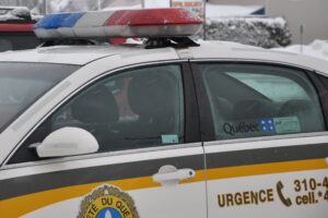 Policière légèrement blessée lors d&rsquo;une collision à Candiac