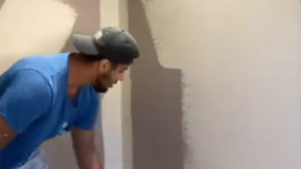 Comment peinturer un mur rapidement!