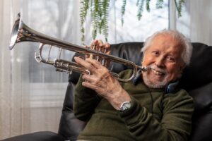 À 100 ans, Benny Barbara a toujours le souffle