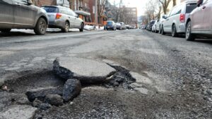 Chaque nid-de-poule peut causer 12 incidents par jour