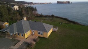 Découvrez les chalets en Gaspésie avec la plus belle vue sur le rocher Percé