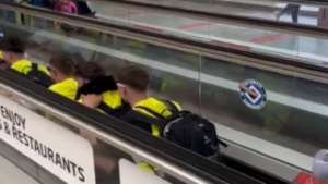 C&rsquo;est ça un groupe de gars en vacance…