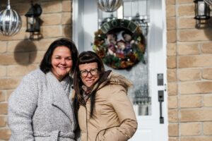 Cadeaux aux enfants de la DPJ : deux mères Noël dévouées