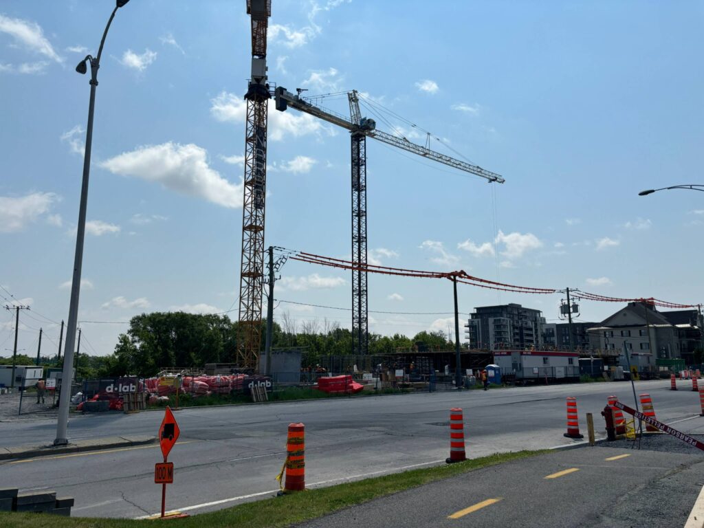 Projet immobilier à Delson : défis de construction et abordabilité