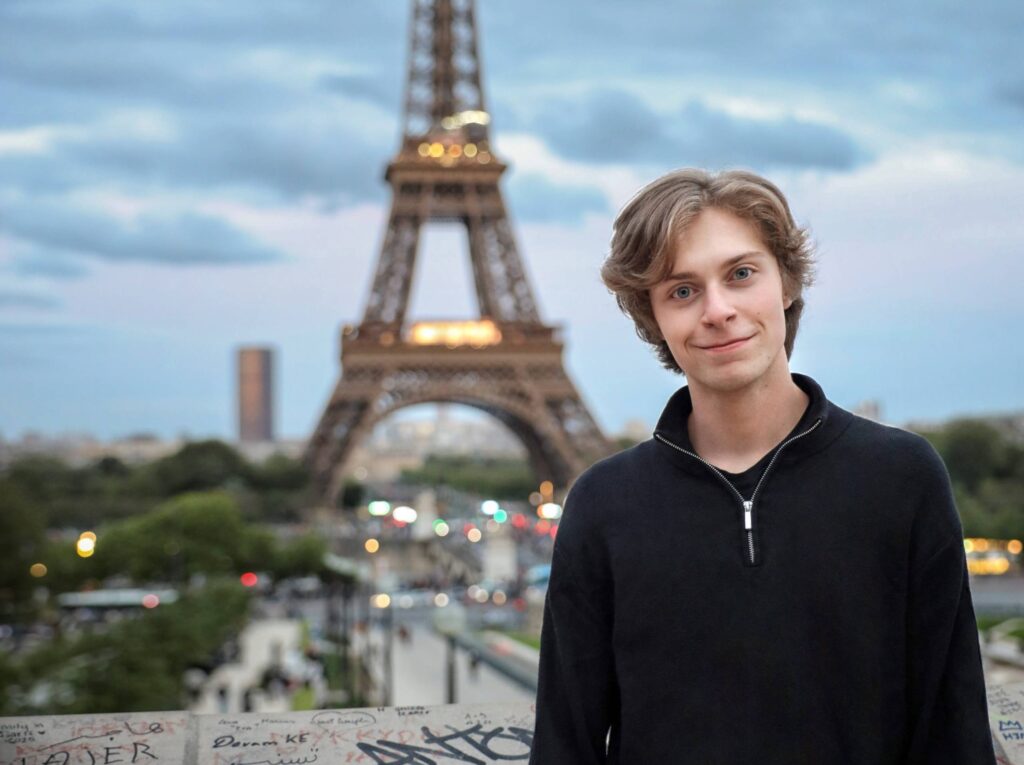 De La Prairie à Paris : le rêve surréel de Raphaël Girard