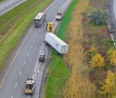 Sortie de route d’un camion sur la 30