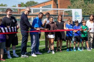 La Prairie : un terrain de soccer synthétique inauguré